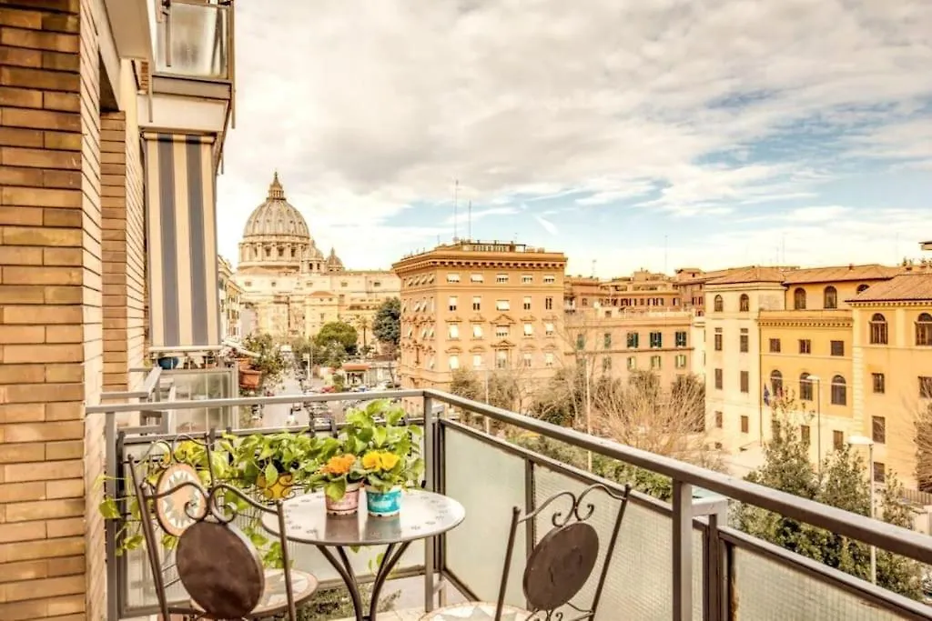 Vista Indimenticabile Sulla Cupola Di S. Pietro Apartment Rome